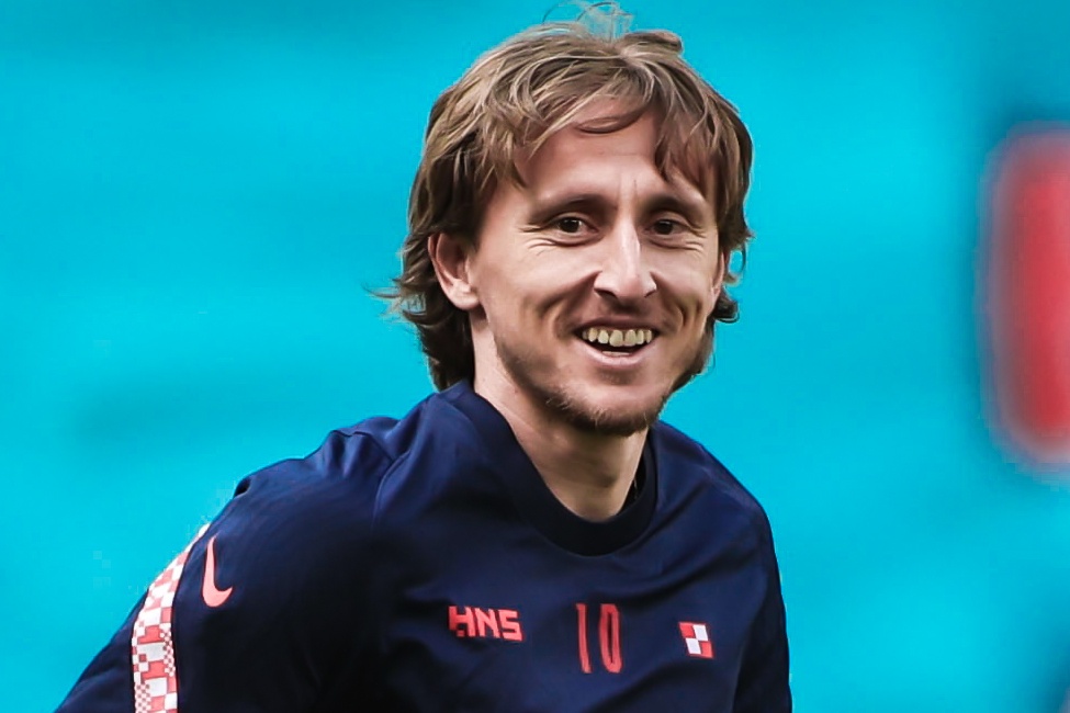 Modric cho rang truyen thong Anh kieu ngao hinh anh
