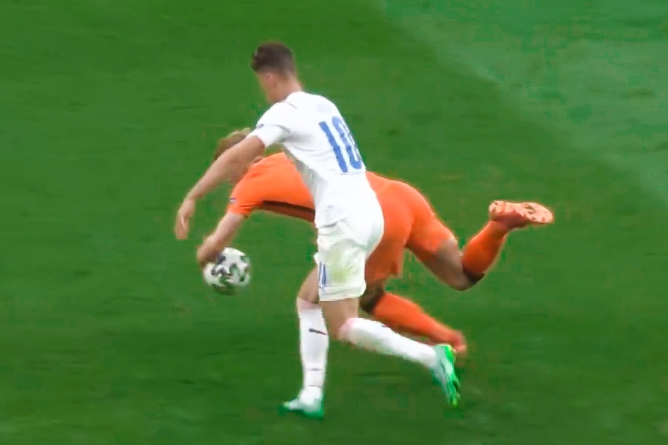 Video Ha Lan - CH Czech: De Ligt nhan the do hinh anh