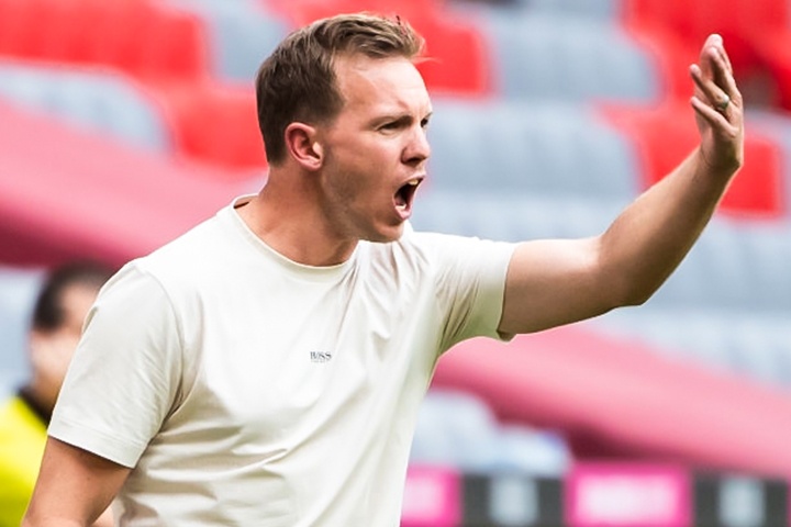 Bayern 2-2 Ajax: Nagelsmann noi gian hinh anh