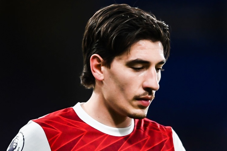 Arsenal tra gia vi sai lam cua Bellerin hinh anh