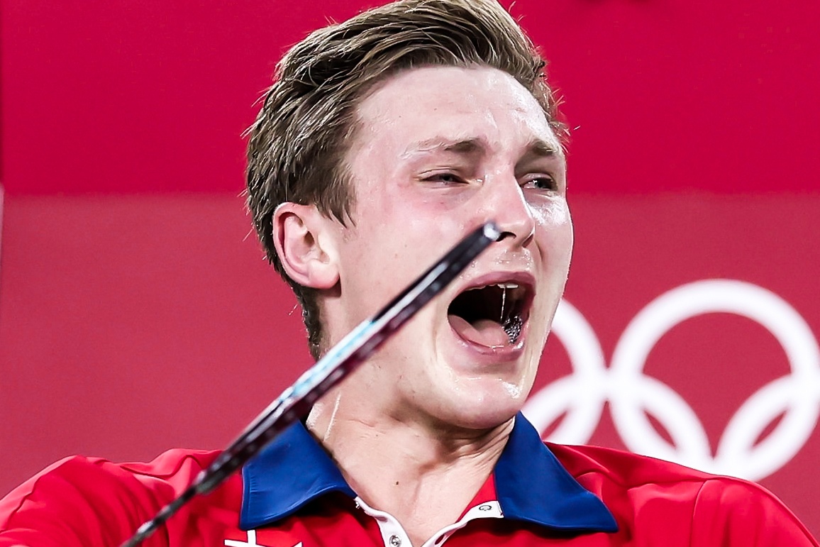 Ha Chen Long, Axelsen gianh HCV Olympic cau long hinh anh