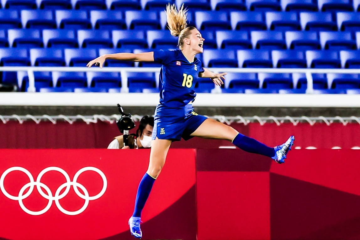Tuyen bong da nu Thuy Dien vao chung ket Olympic hinh anh