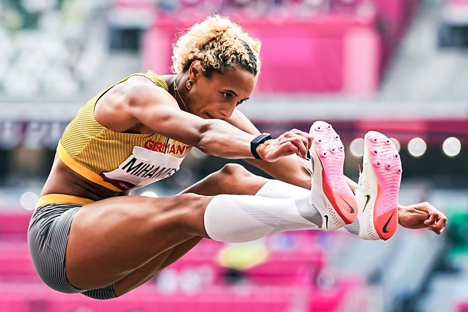 Cu nhay quyet dinh giup VDV Duc gianh HCV Olympic hinh anh