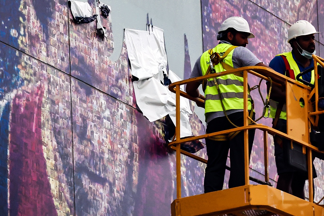 Barca go anh Messi o Camp Nou hinh anh