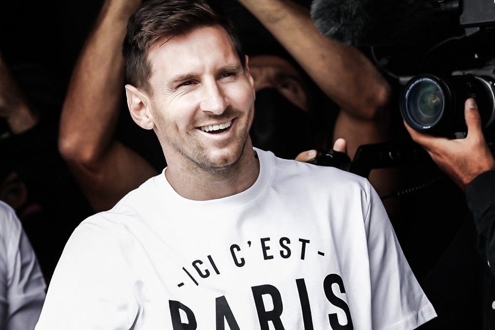 Ngay dau tien cua Messi o PSG hinh anh