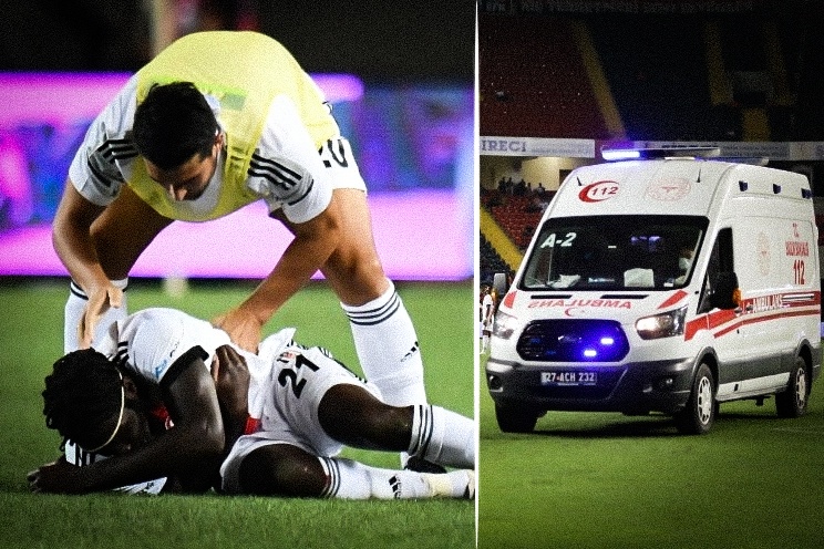 Cau thu di cap cuu giua tran o Tho Nhi Ky hinh anh