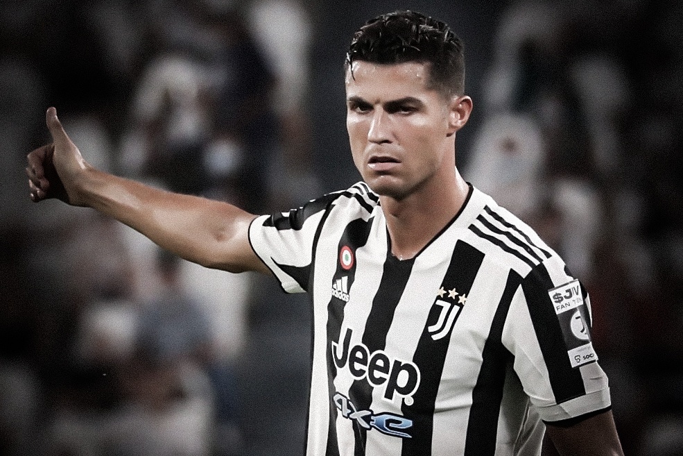 Phan ung cua Mourinho khi Ronaldo roi Juventus hinh anh