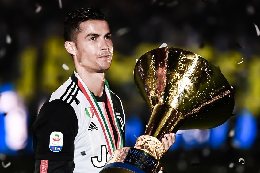 Juventus dang video tam biet Ronaldo hinh anh
