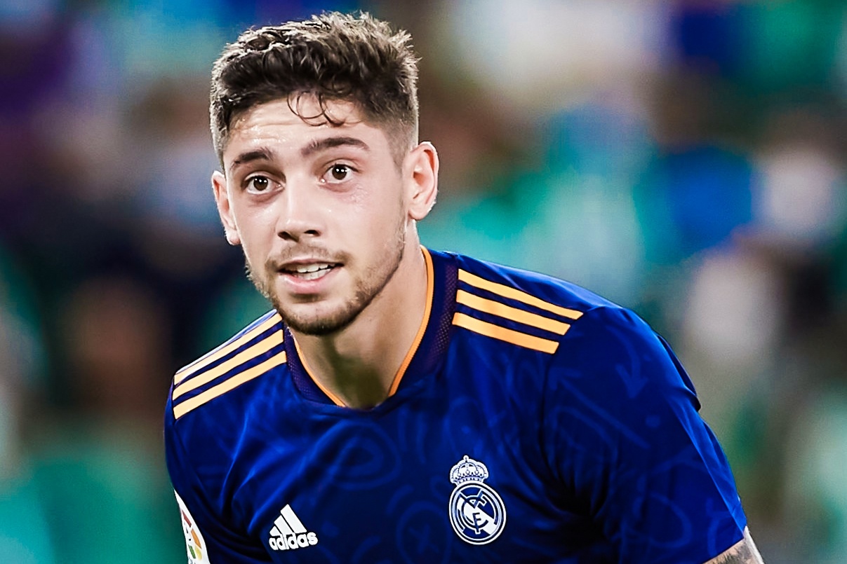 Sao tre Real sut phat khien doi phuong bat ngo hinh anh