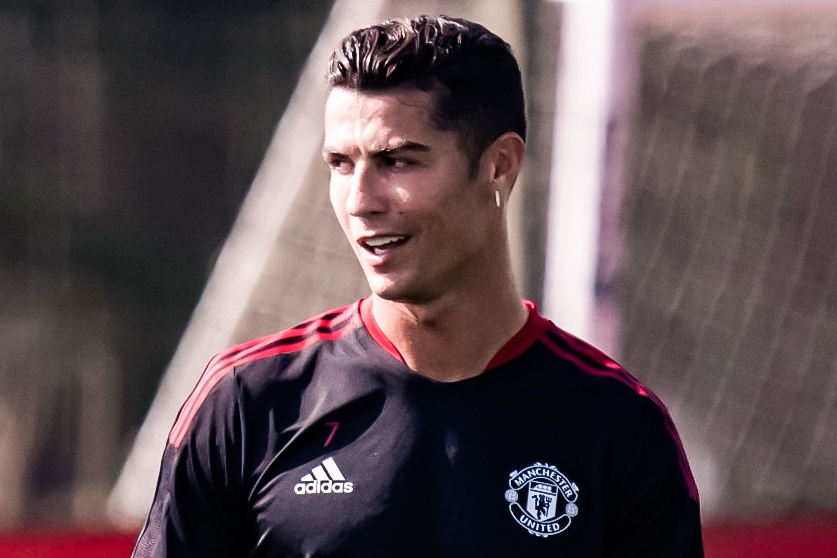 Buoi tap dau cua Ronaldo sau khi ve MU hinh anh