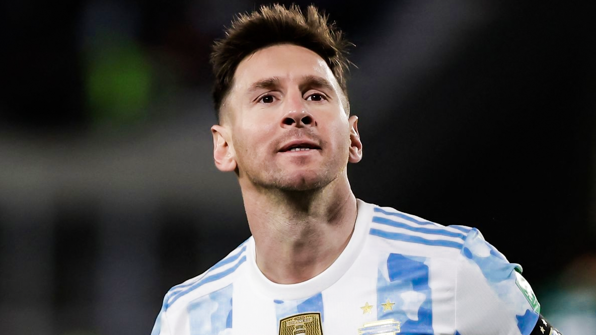 Messi 'xau kim' doi thu truoc khi ghi ban hinh anh