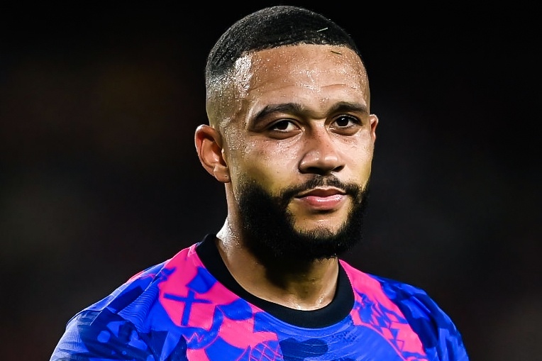 Depay tin Barca co the gay bat ngo truoc cac doi bong Anh hinh anh