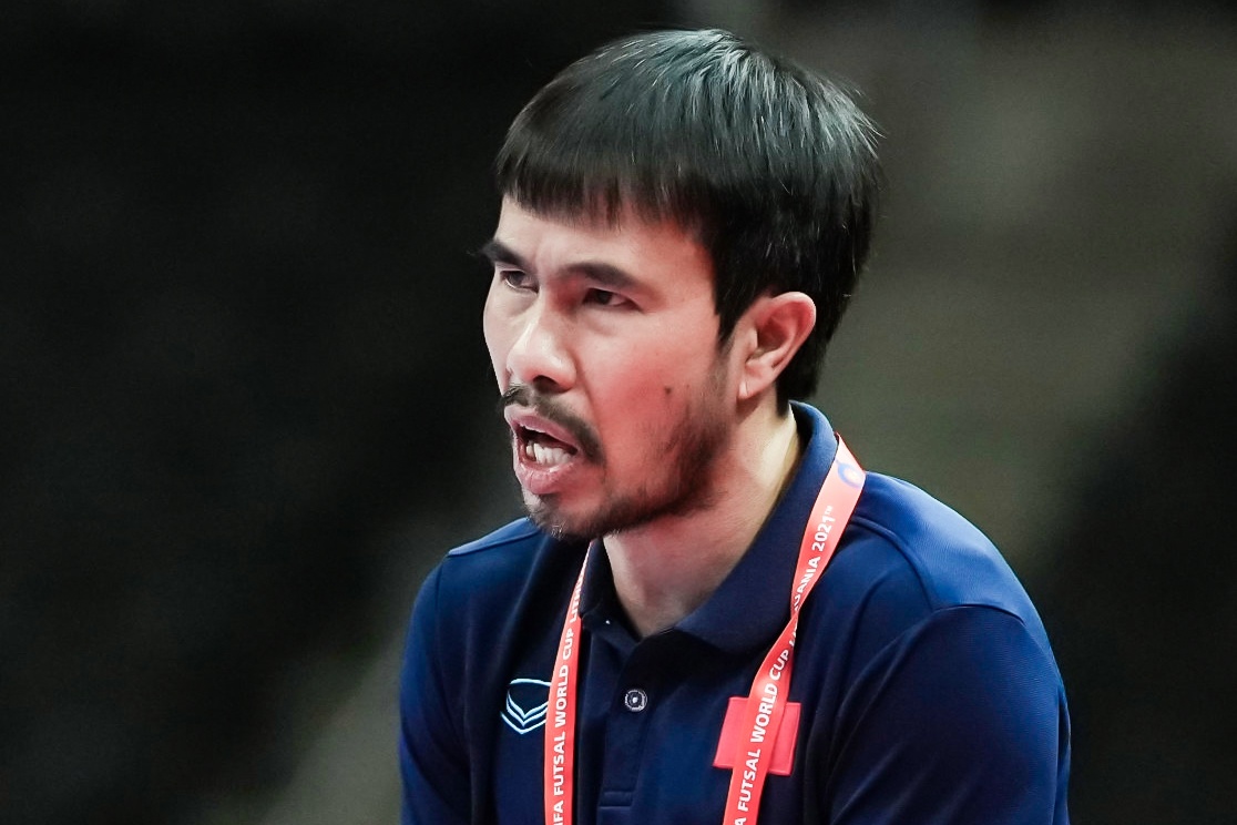 HLV tuyen futsal Viet Nam duong tinh voi Covid-19 hinh anh