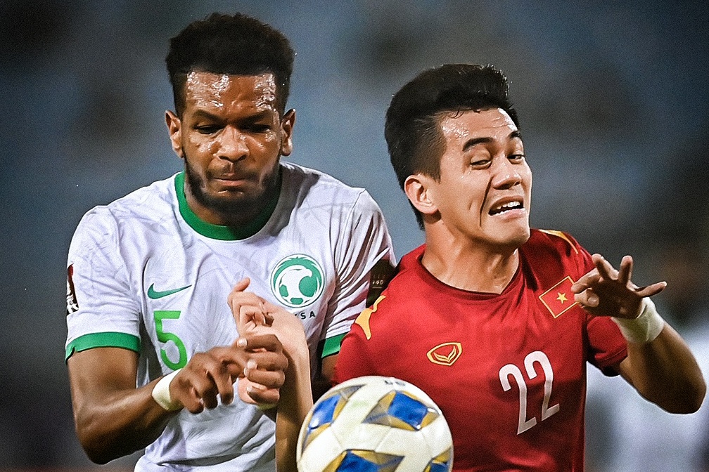 Highlights vong loai World Cup: Viet Nam 0-1 Saudi Arabia hinh anh