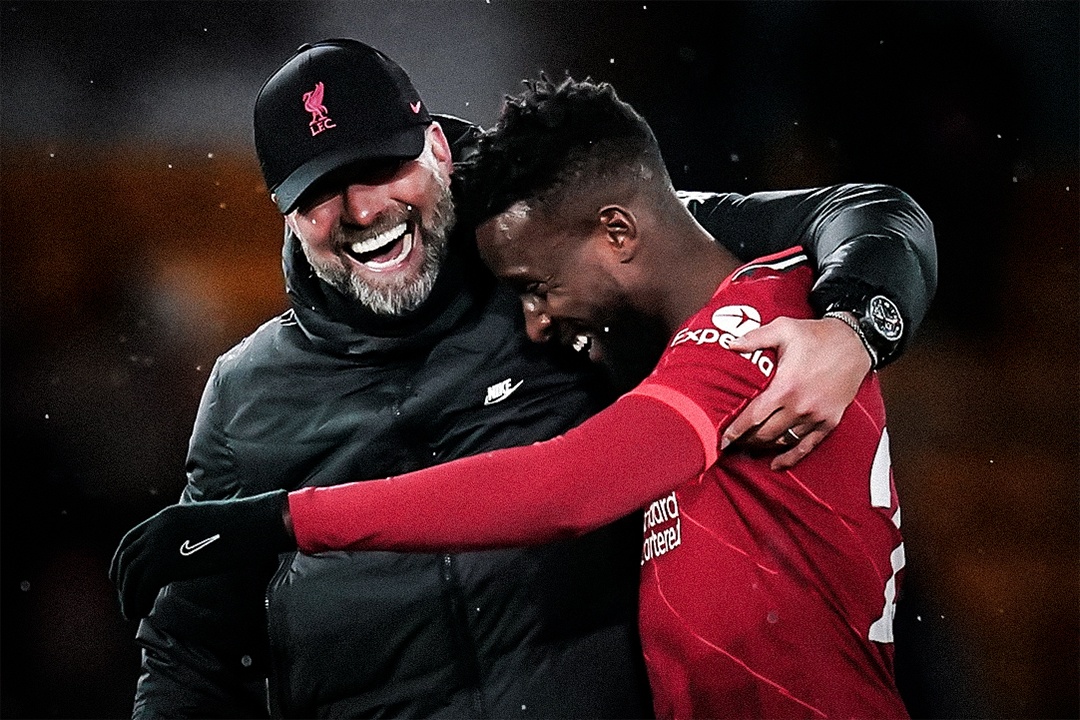 Klopp goi Origi la huyen thoai sau tran thang Wolves hinh anh