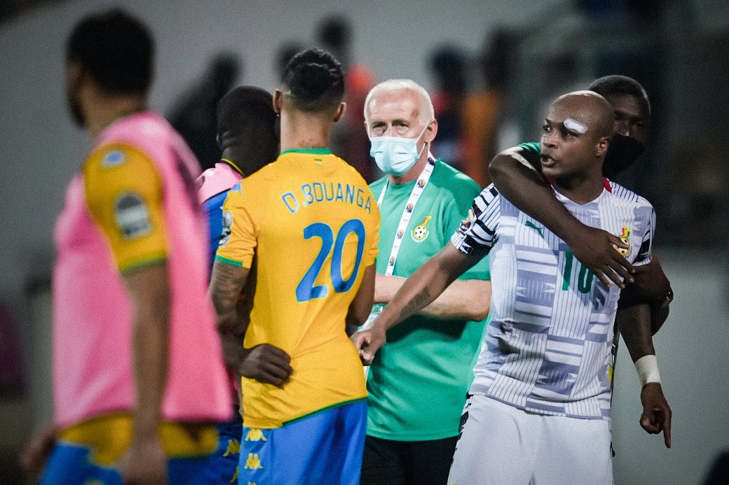 Xo xat o Cup bong da chau Phi hinh anh