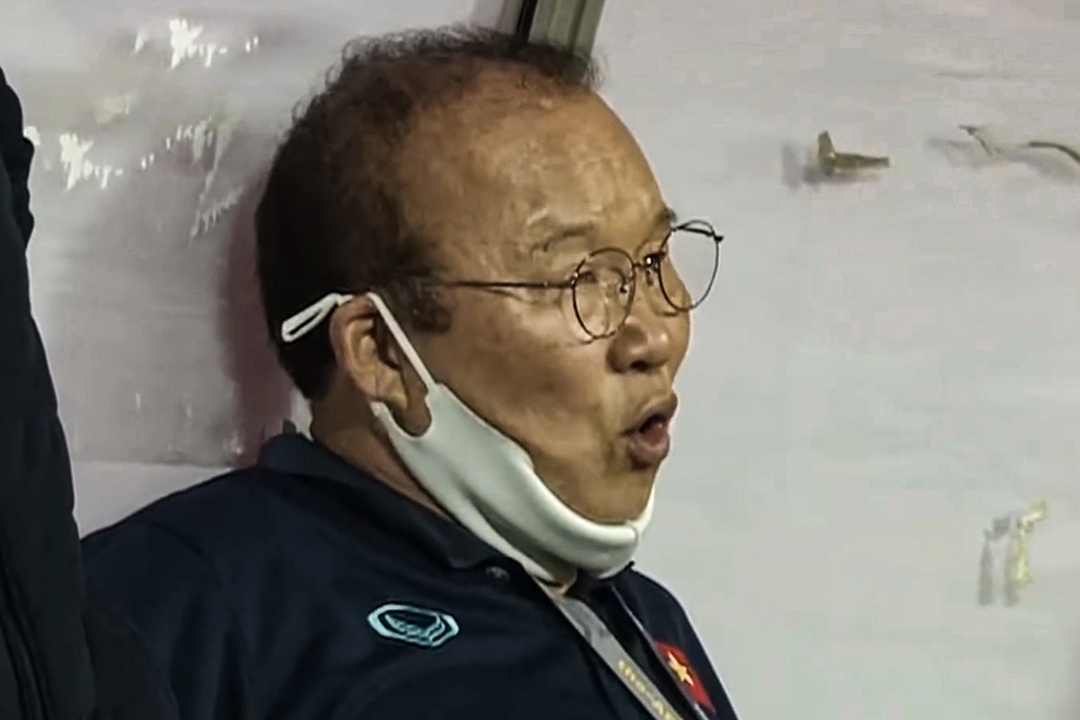 Phan ung cua HLV Park khi tuyen Viet Nam thung luoi hinh anh