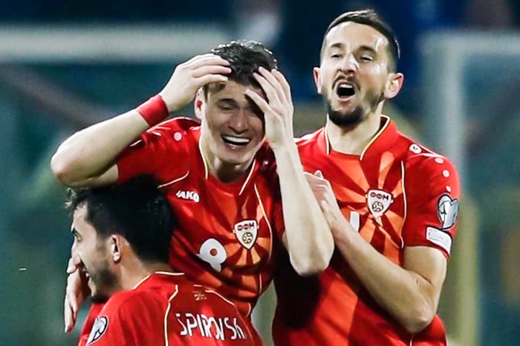 Tuyen Bac Macedonia an mung cam xuc sau khi loai Italy hinh anh