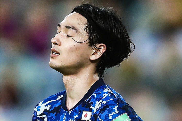 Tuyen Nhat Ban bi tuoc ban thang truoc Viet Nam hinh anh