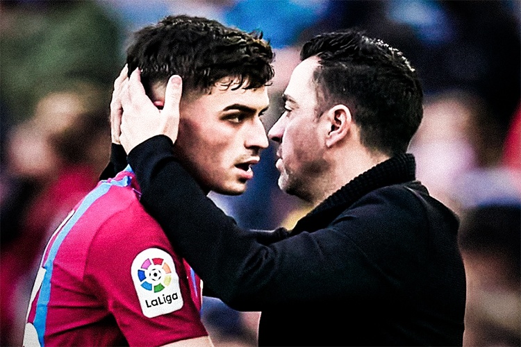 Chi dao cua Xavi giup Pedri ghi ban hinh anh