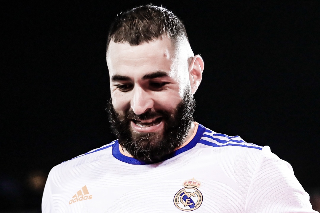 Chiec giay Vang chau Au 2021/22: Benzema ap sat top 2 hinh anh