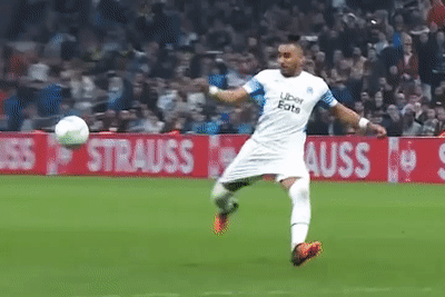 Pha volley ghi ban cua Payet hinh anh