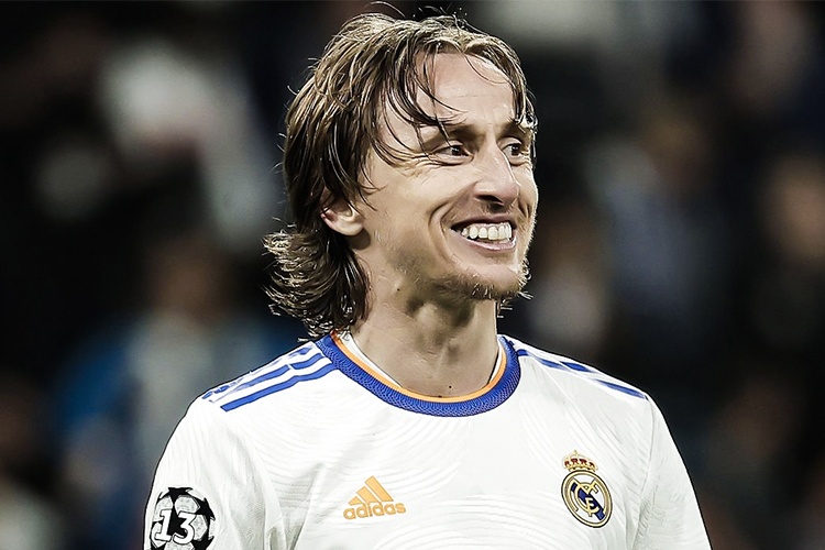 Modric: 'That buon cuoi khi nghi Real Madrid chi co may man' hinh anh