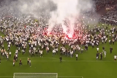 Khoanh khac CDV Frankfurt tran xuong san an mung hinh anh