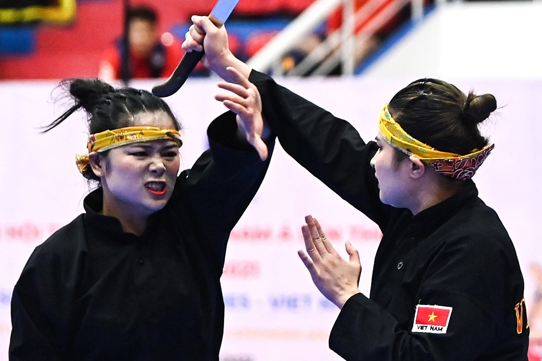 Viet Nam gianh HCB pencak silat doi nu quyen bieu dien hinh anh