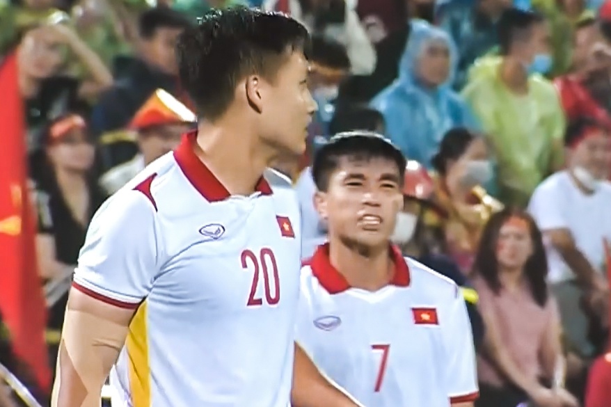 Pha dan xep khien 6 cau thu U23 Viet Nam viet vi hinh anh