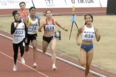 Pha va cham khien Dinh Thi Bich nga truoc vach dich hinh anh