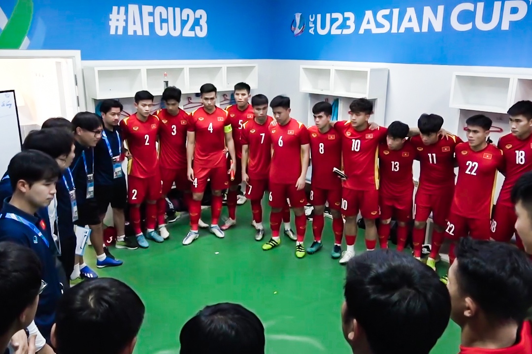 Cach HLV Gong khich le U23 Viet Nam truoc tran hoa Han Quoc hinh anh