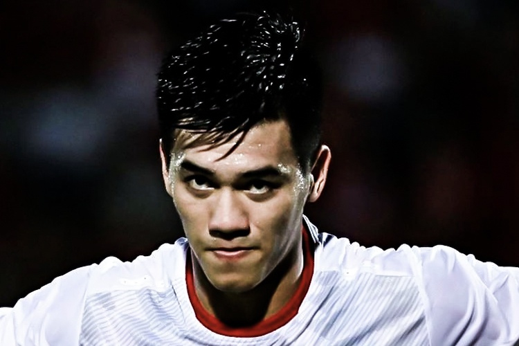 Tien Linh tan dung sai lam cua doi thu hinh anh