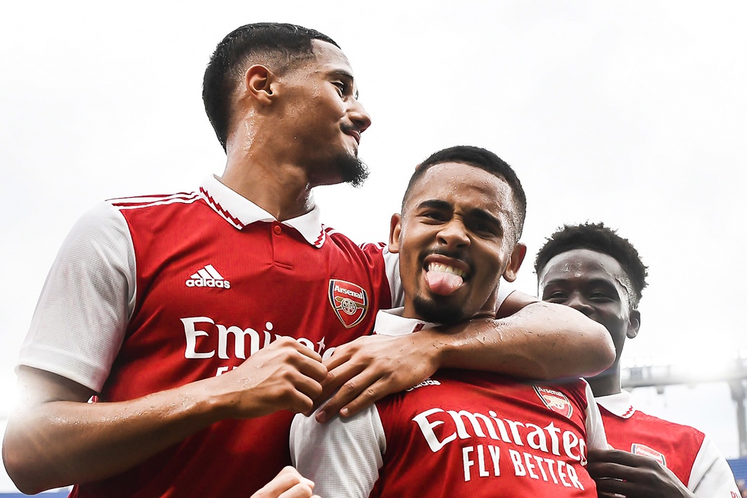 Gabriel Jesus toa sang truoc Everton hinh anh