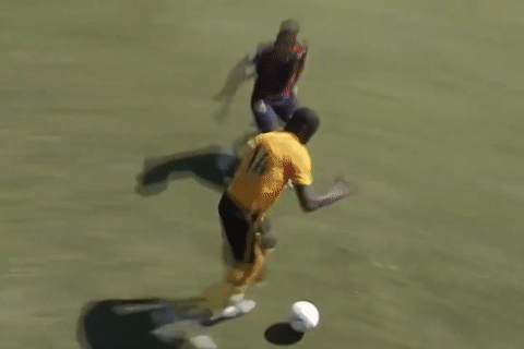 Cu vao bong gay xo xat o tran Levante - Wolves hinh anh