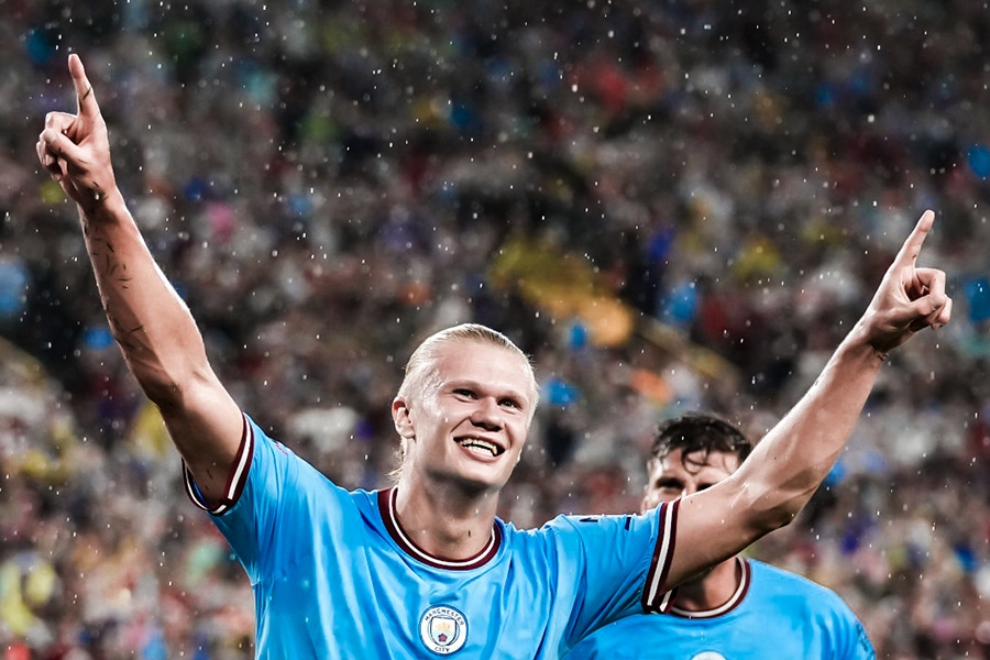 Haaland mat 12 phut de ghi ban dau tien cho Man City hinh anh