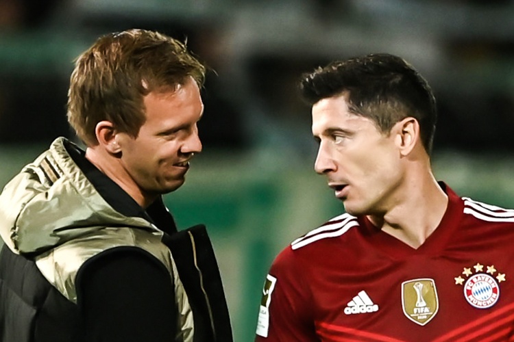 HLV 35 tuoi co nhieu phuong an thay Lewandowski hinh anh