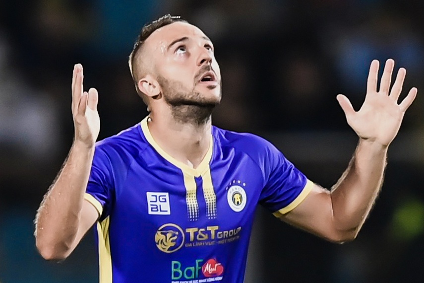 Highlights Ha Noi 2-1 SLNA hinh anh