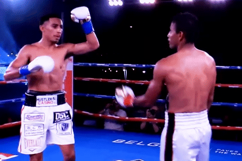 Gia vo cham gang roi dam ha doi thu hinh anh