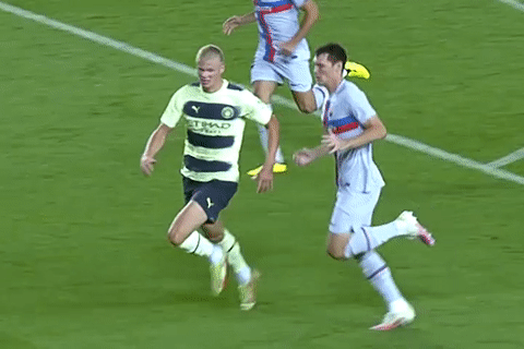 Pha an va cua Haaland truoc Barca hinh anh