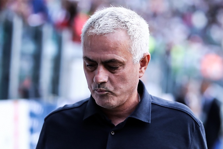 Mourinho: 'Toi xau ho vi cac hoc tro' hinh anh