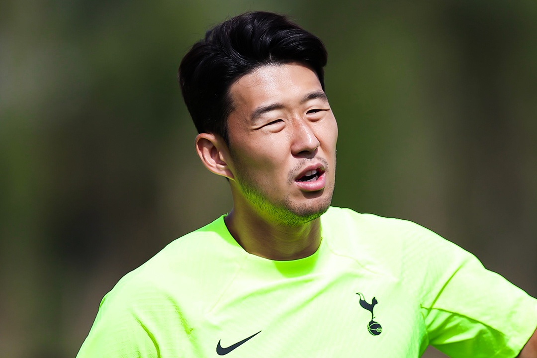 Son Heung-min bi bat bai o buoi tap cua Tottenham hinh anh