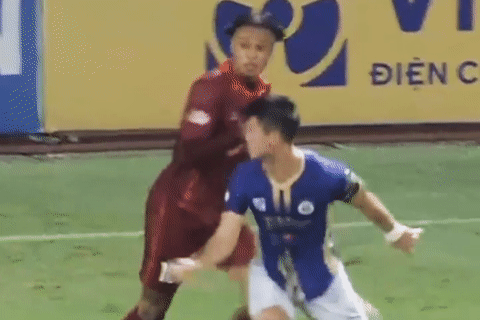 Cu giat cho khien Duy Manh nhan the do hinh anh