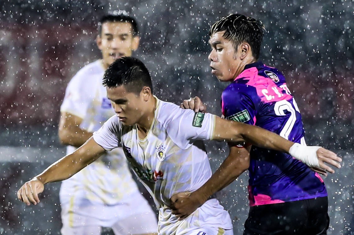 Highlights CLB Sai Gon 1-1 Ha Noi hinh anh