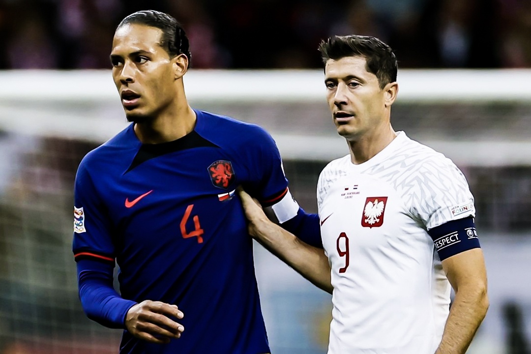 Highlights Ba Lan 0-2 Ha Lan hinh anh