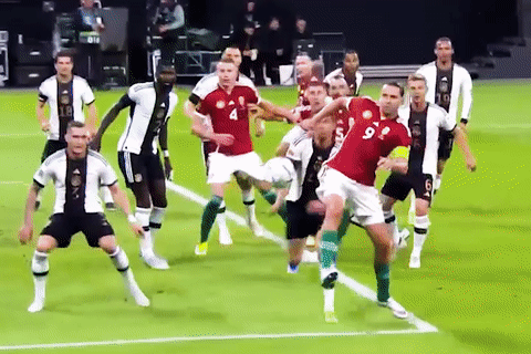 Sieu pham danh got ha guc tuyen Duc hinh anh