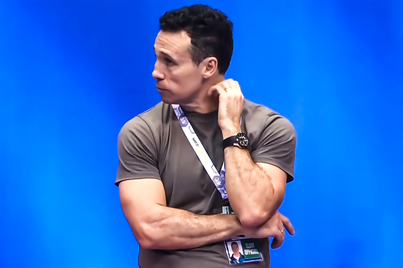 Phan ung cua HLV tuyen futsal Viet Nam khi hoc tro xe luoi Iran hinh anh