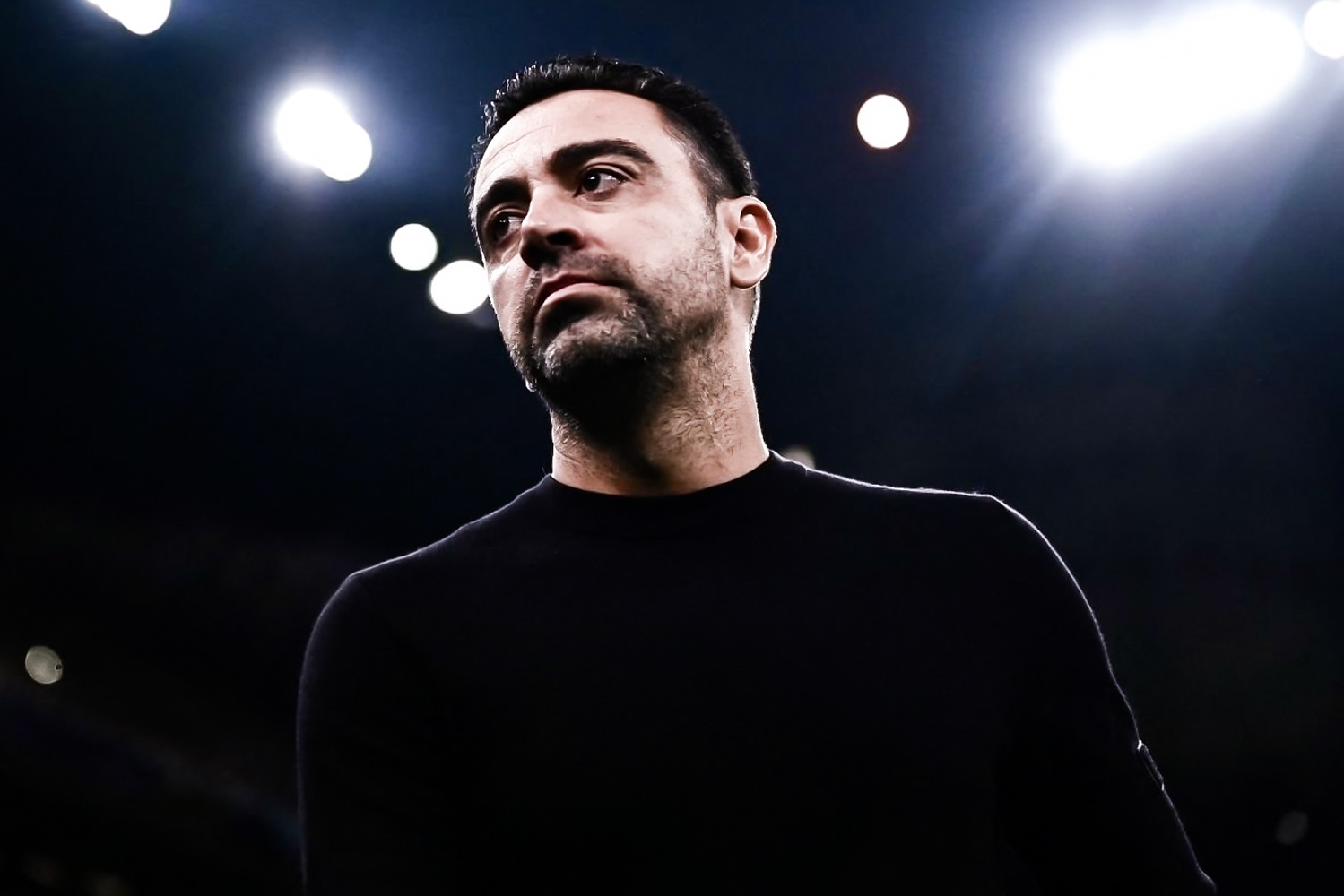 Xavi: Trong tai phai giai thich tai sao tuoc phat den cua Barca hinh anh