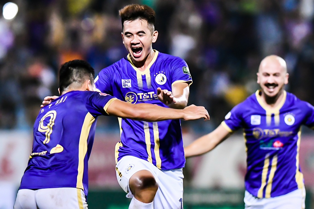 Highlights Ha Noi 2-0 Ha Tinh hinh anh