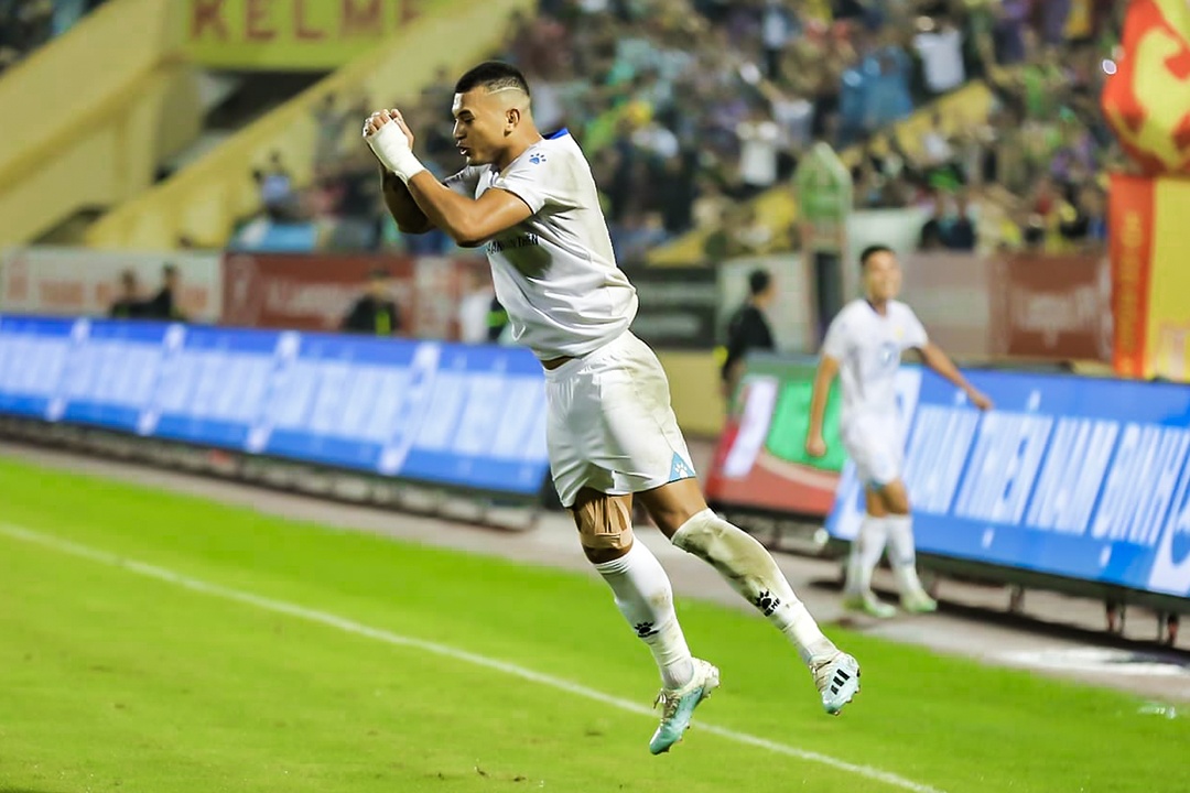 Highlights Nam Dinh 3-0 Sai Gon hinh anh